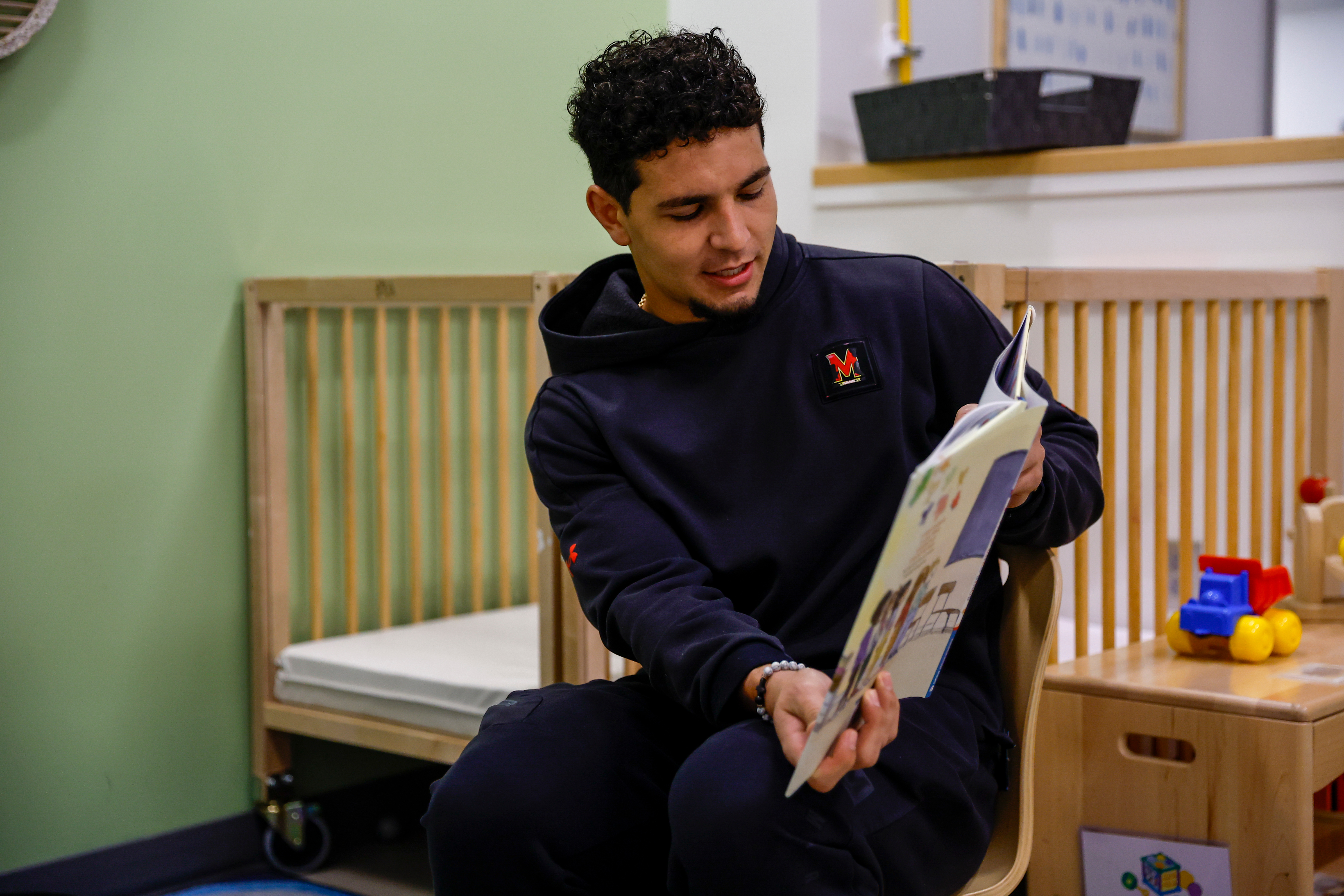 Defensive Back Rex Fleming (41)
Maryland Football reads to the youth at the UMD Child Development Center in College Park, MD on October 24, 2024.

Ian Cox/Maryland Terrapins