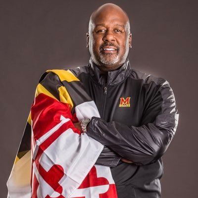 Coach Michael Locksley